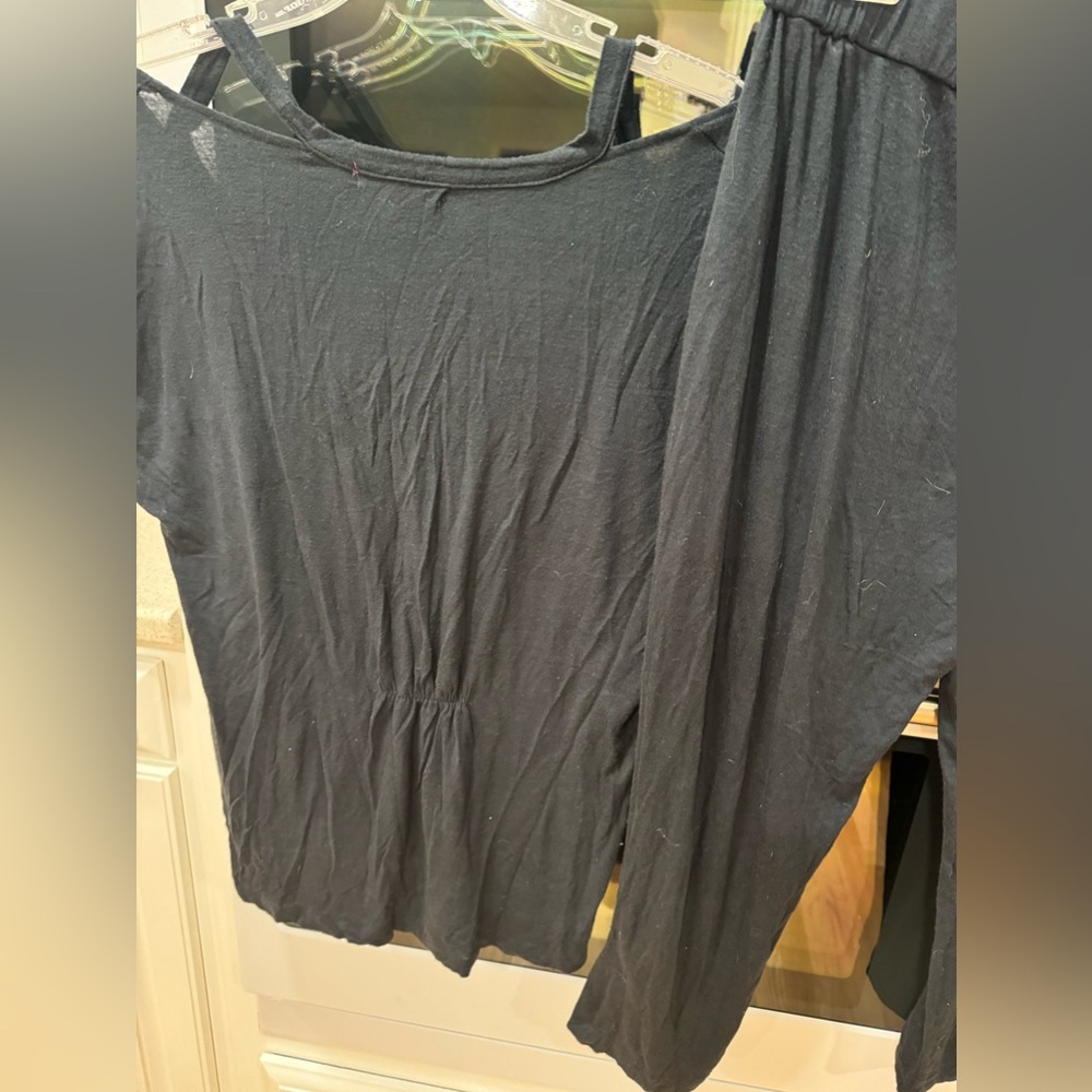 Catherine Malandrino Black Capri Pajama Set - Picture 8 of 10